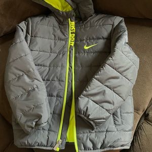 Nike Boys Sports Essential Padded Jacket